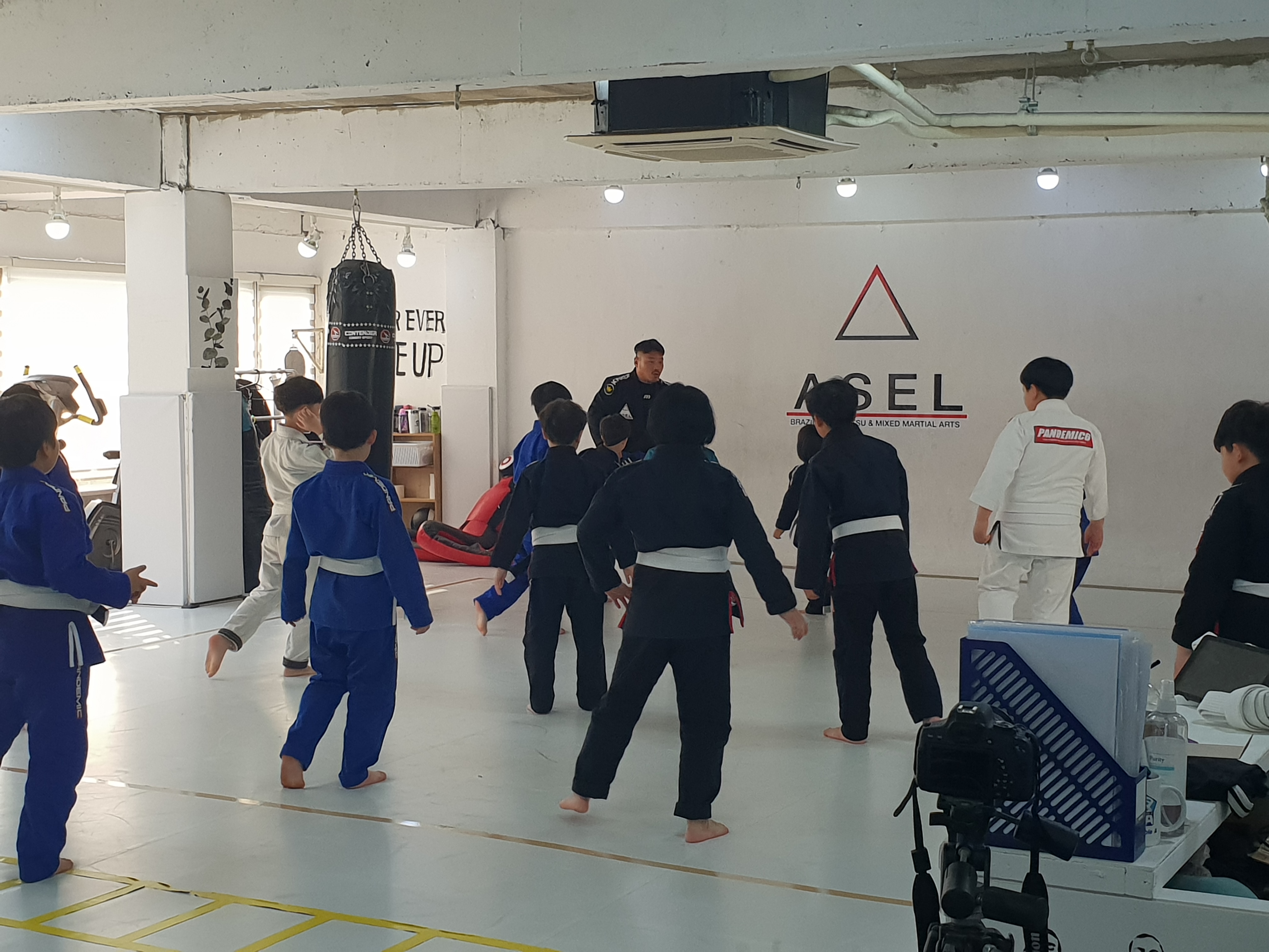 저소득 아동 체육교실 운영
