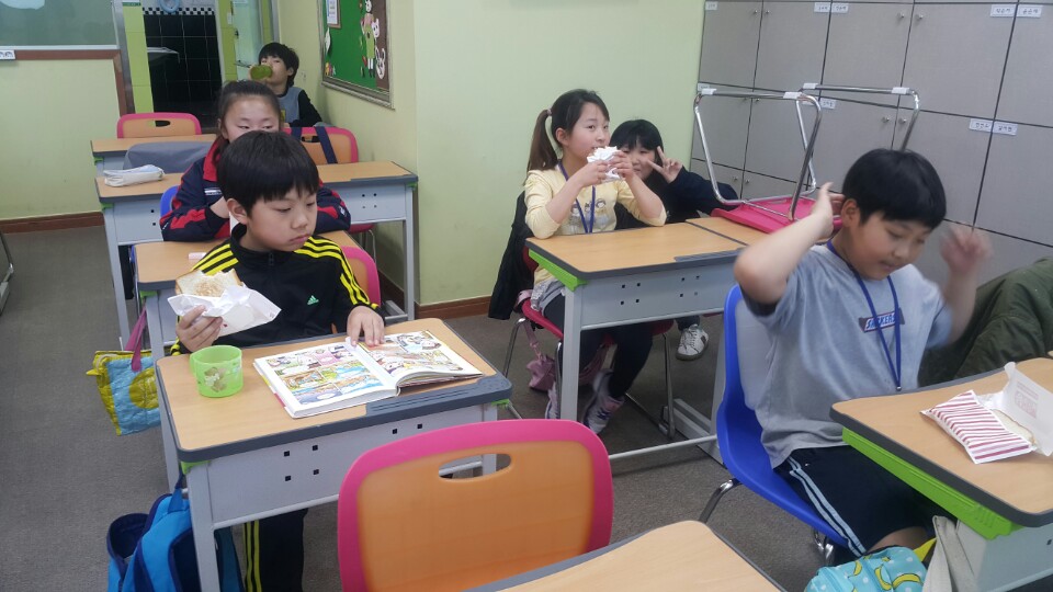 옥포2동, 불타는 토스트 가게 토스트 40개 기부