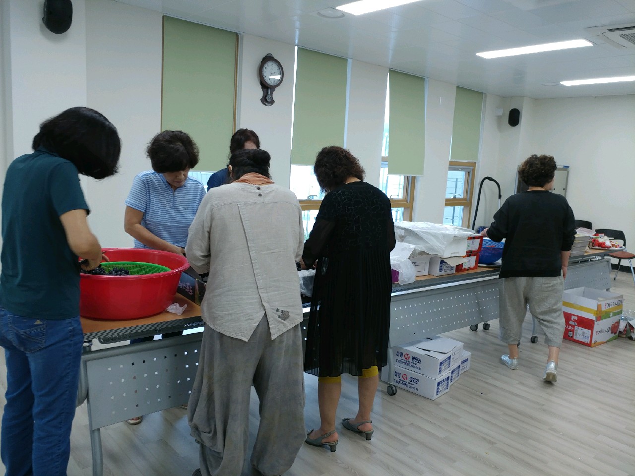 하청면 여성단체 문화센터 준공식 봉사활동