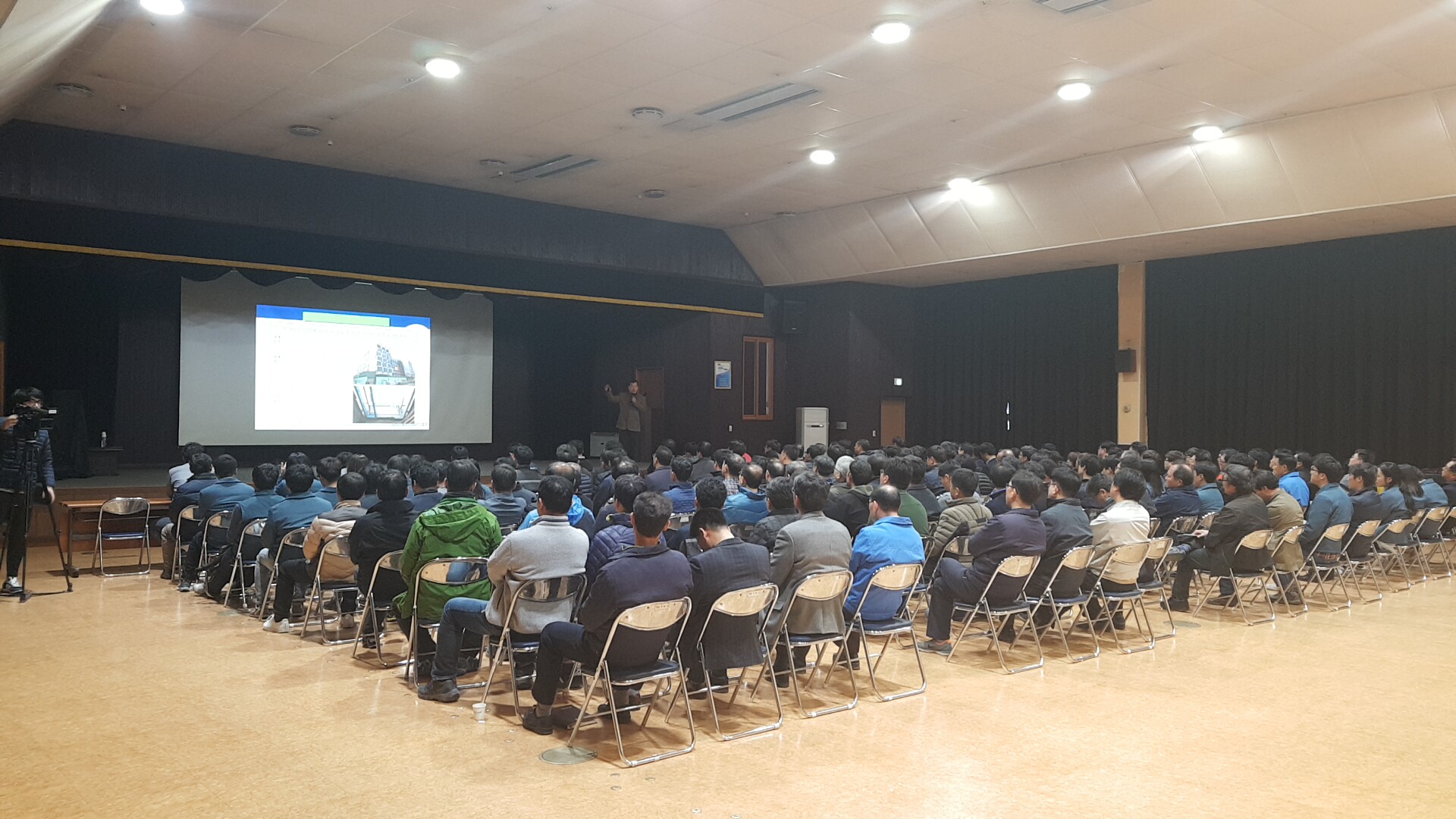 [보도자료] 안전하기 = 행복하기, 거제시 2017년 대형공사장 관계자 안전 및 청렴교육 이미지