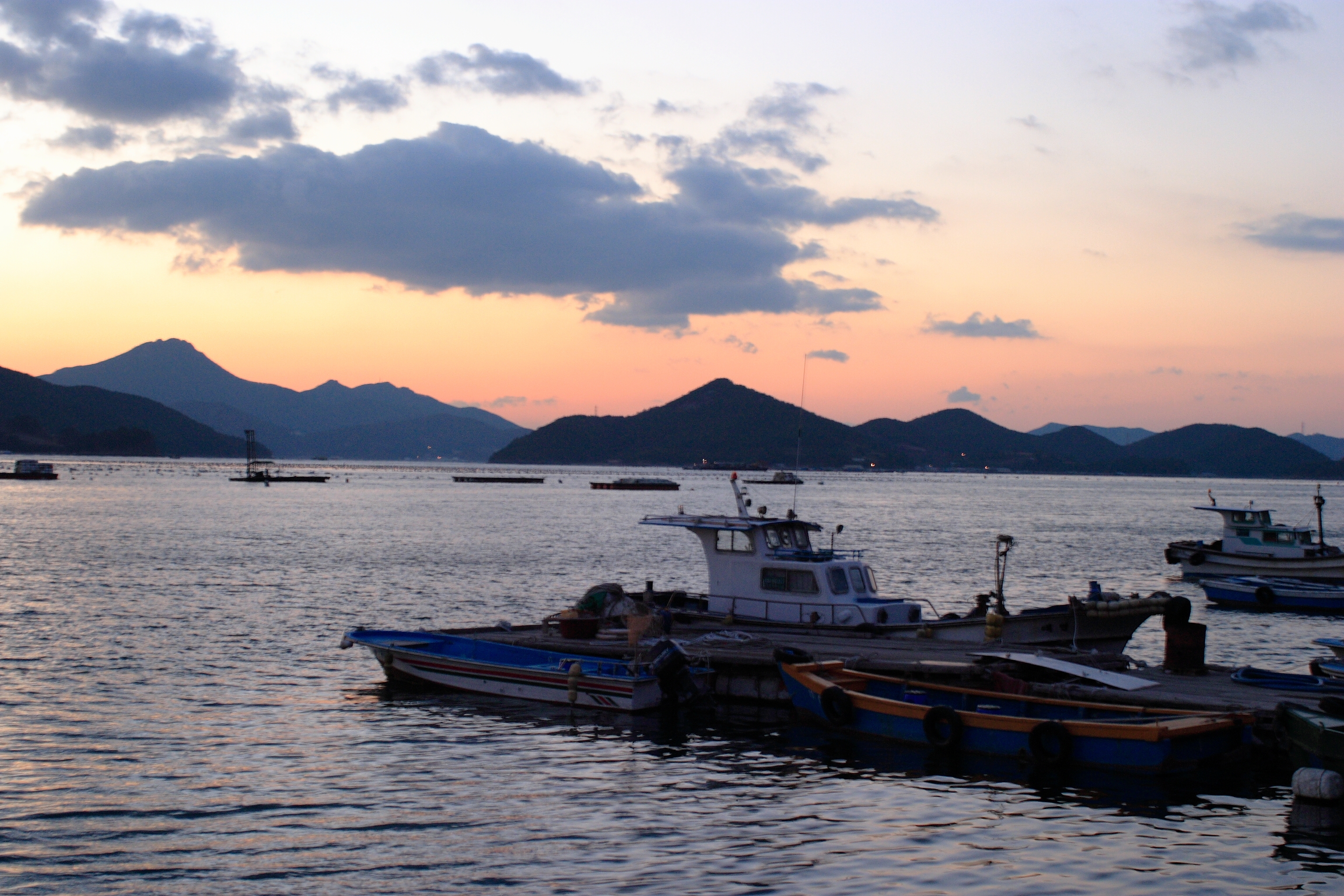 어구마을 일몰 이미지