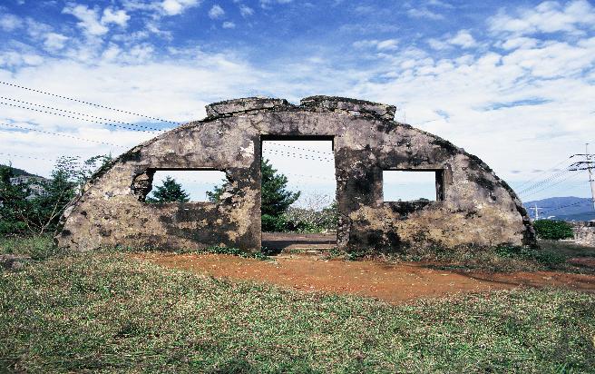 포로수용소 잔존유적 이미지