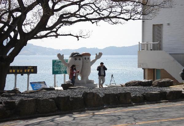 학동 흑진주 몽돌해변 이미지